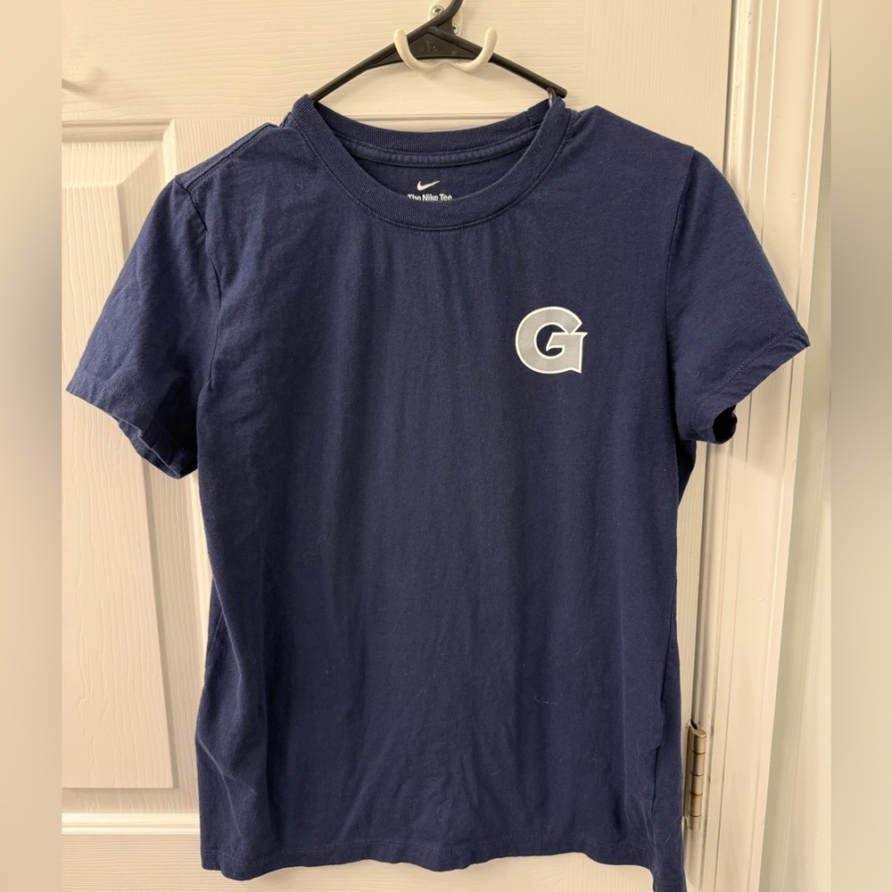 Nike Georgetown Hoyas small logo college T-shirt women’s medium